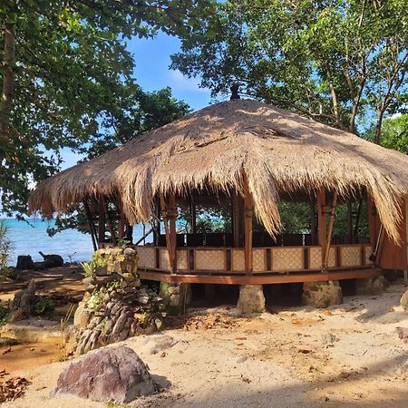 Alam Kita Hotel Karimunjawa Ngoại thất bức ảnh