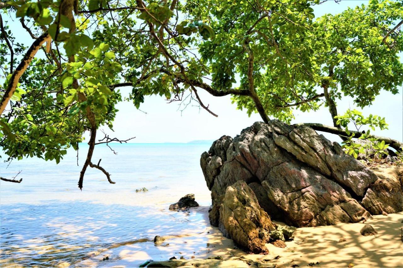 Alam Kita Hotel Karimunjawa Ngoại thất bức ảnh