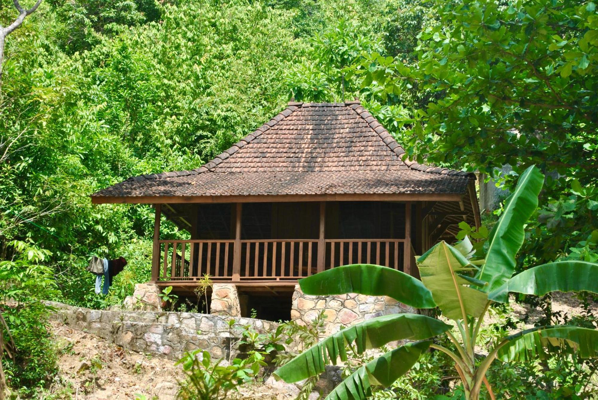 Alam Kita Hotel Karimunjawa Ngoại thất bức ảnh