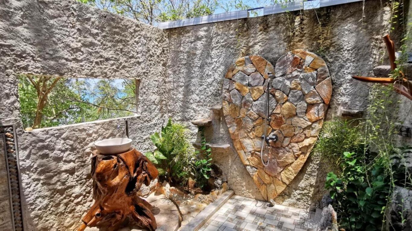 Alam Kita Hotel Karimunjawa Ngoại thất bức ảnh