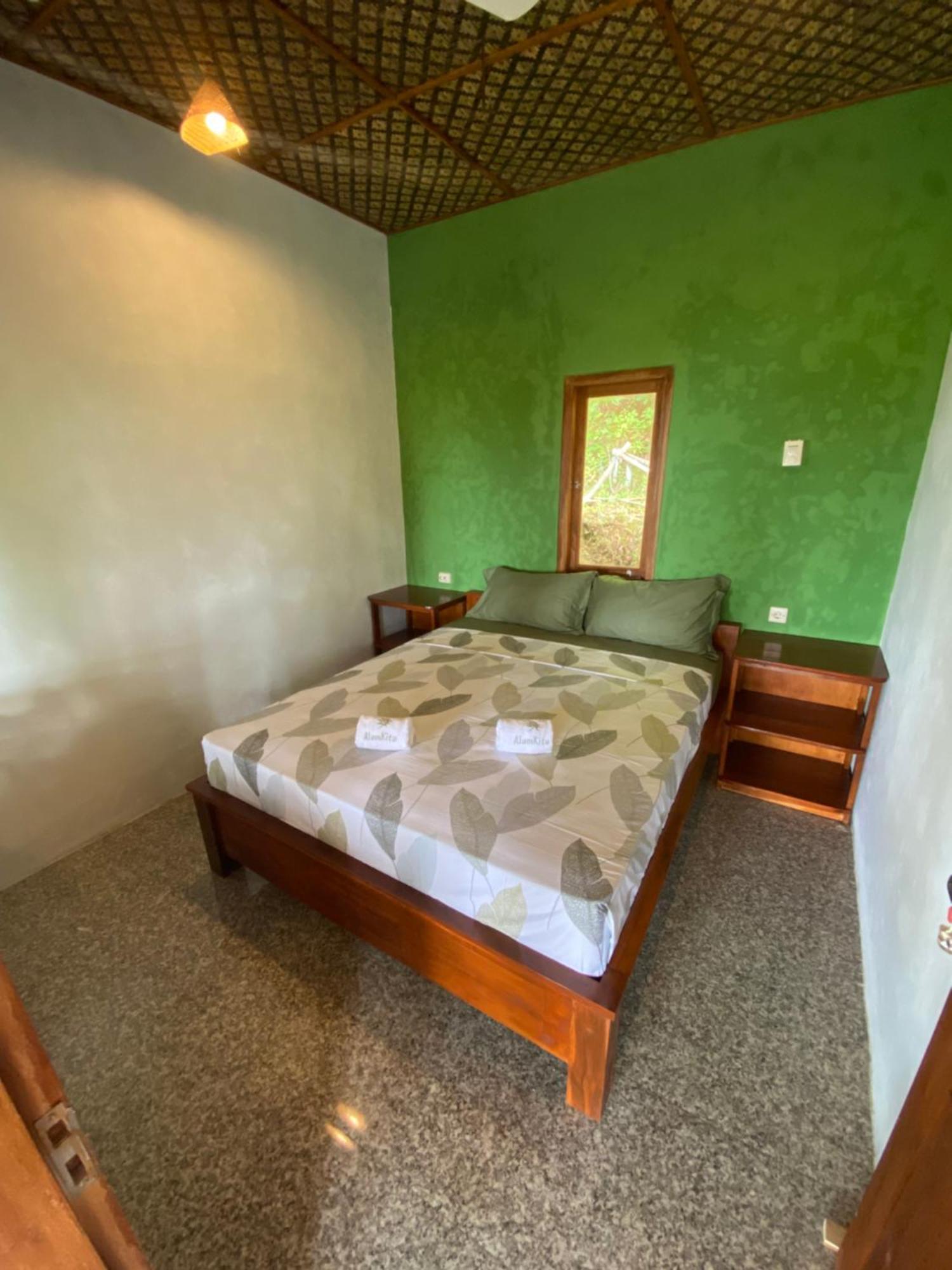 Alam Kita Hotel Karimunjawa Ngoại thất bức ảnh