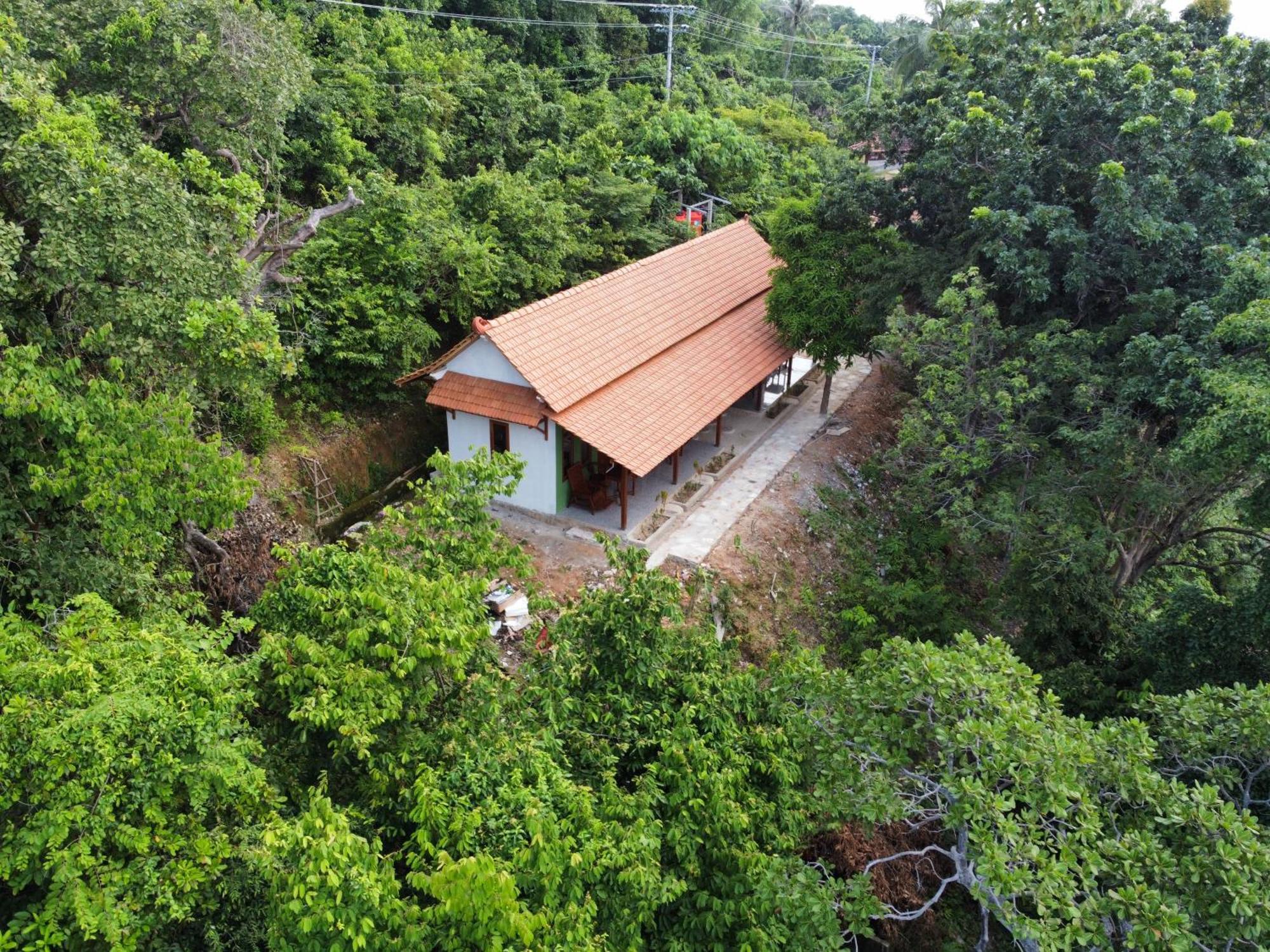Alam Kita Hotel Karimunjawa Ngoại thất bức ảnh