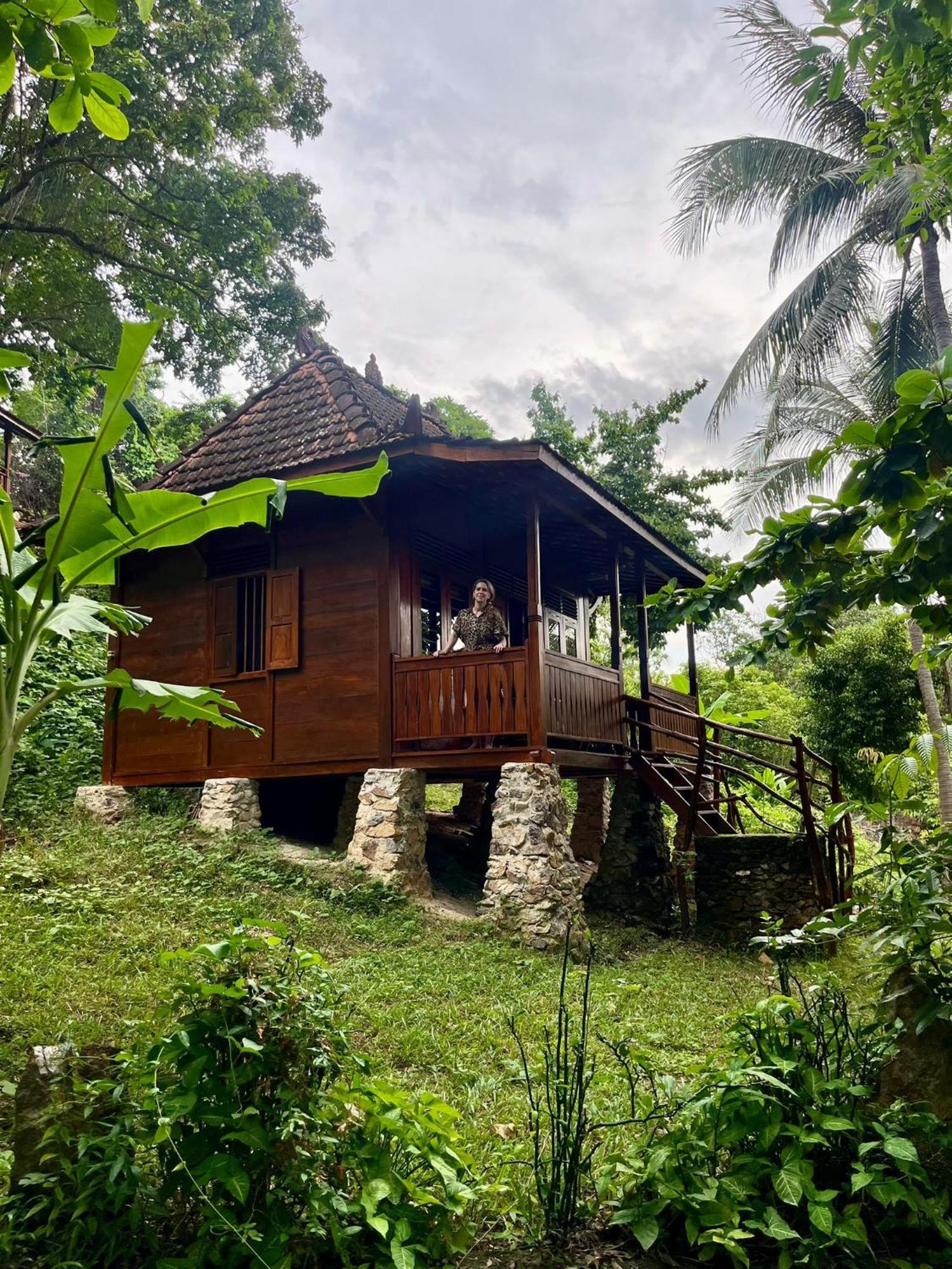 Alam Kita Hotel Karimunjawa Ngoại thất bức ảnh